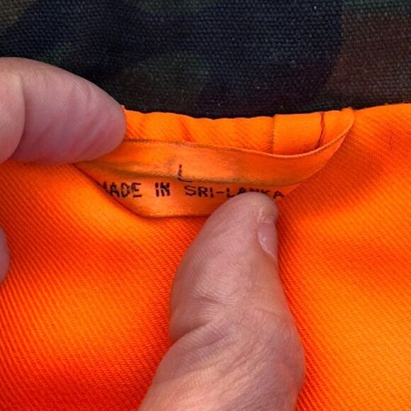 Sports Afield Vintage Camo Hunting Vest with Embroidered Deer Men's Large (L) - Picture 7 of 7